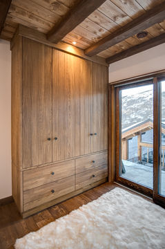 Oak brushed furniture_7.jpg